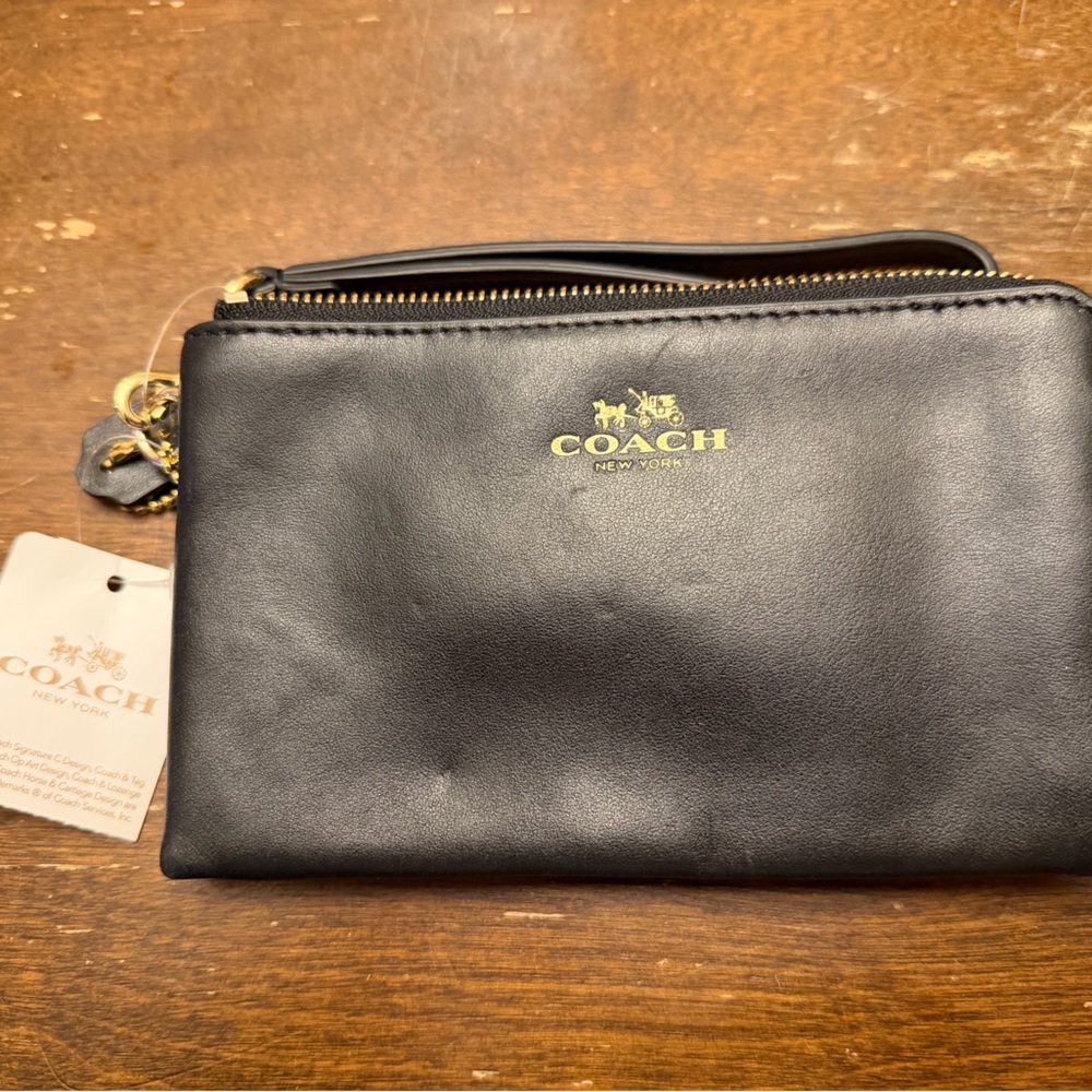 NWT Coach Wristlet